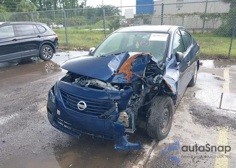 2014 Nissan Versa 1.6 S z USA, uszkodzony, nr VIN 3N1CN7AP5EL845796